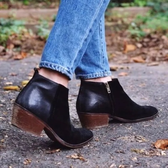 Madewell | Women’s black Cait leather/suede ankle booties, side zippers, size 11 - Picture 4 of 14